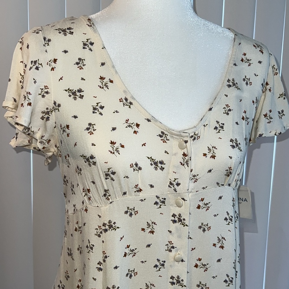 Arizona Ivory colored floral print dress size small